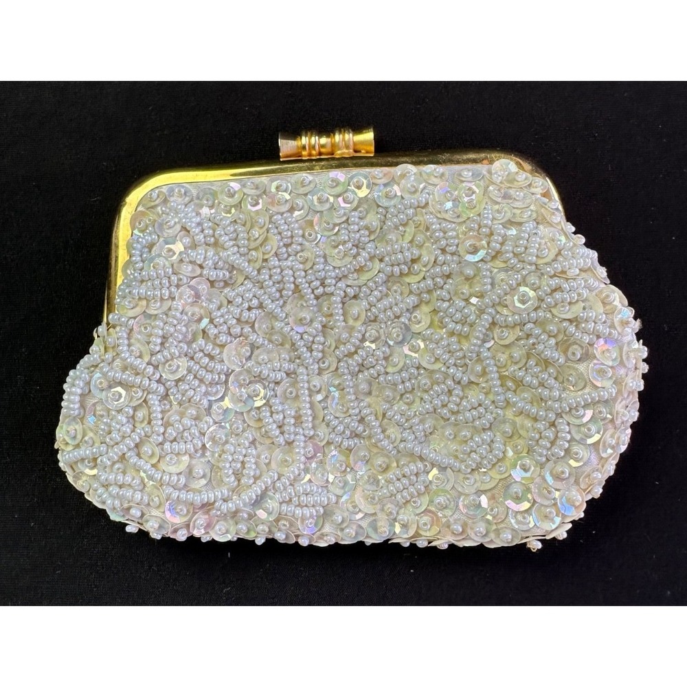 Vintage Hong Kong Iridescent White Beaded Change Purse Coin Pouch Bag 5x3.5 Glam - Picture 2 of 11
